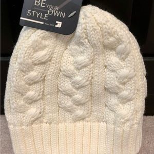 NWT Cream winter beanie